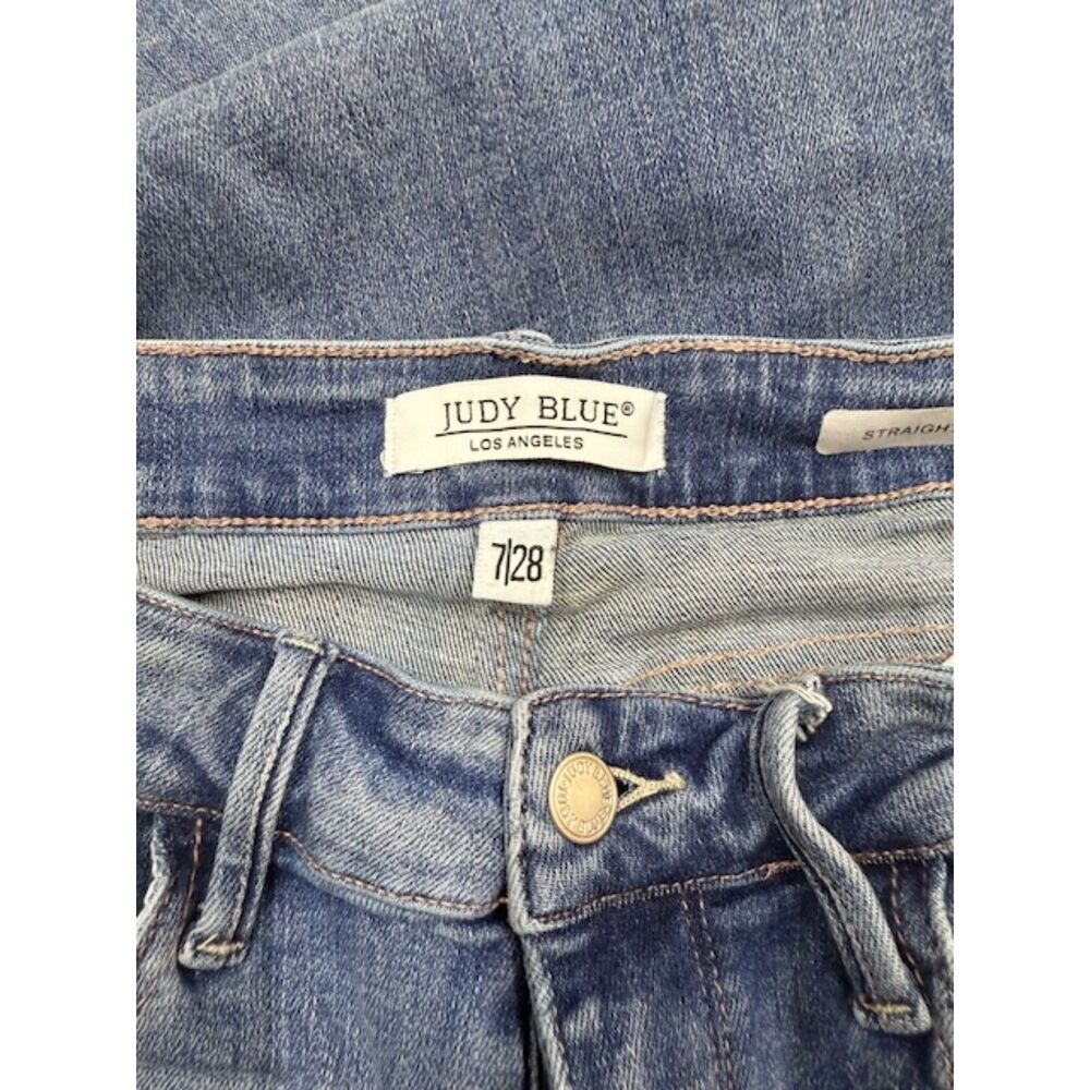 Judy Blue Straight Fit 7/28 Distressed Jeans - Picture 4 of 9